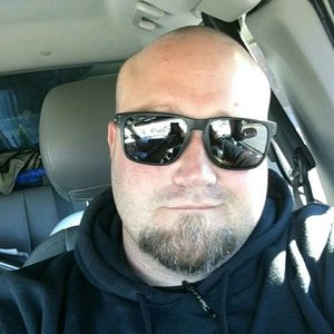 Meet your Posher, Lee